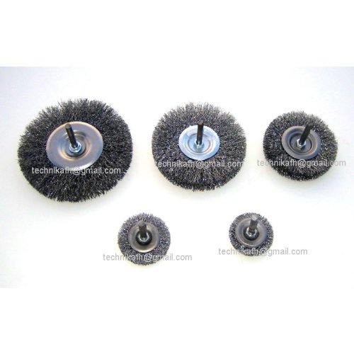 Szczotka tarczowa fi 100 z trzpieniem fi 6